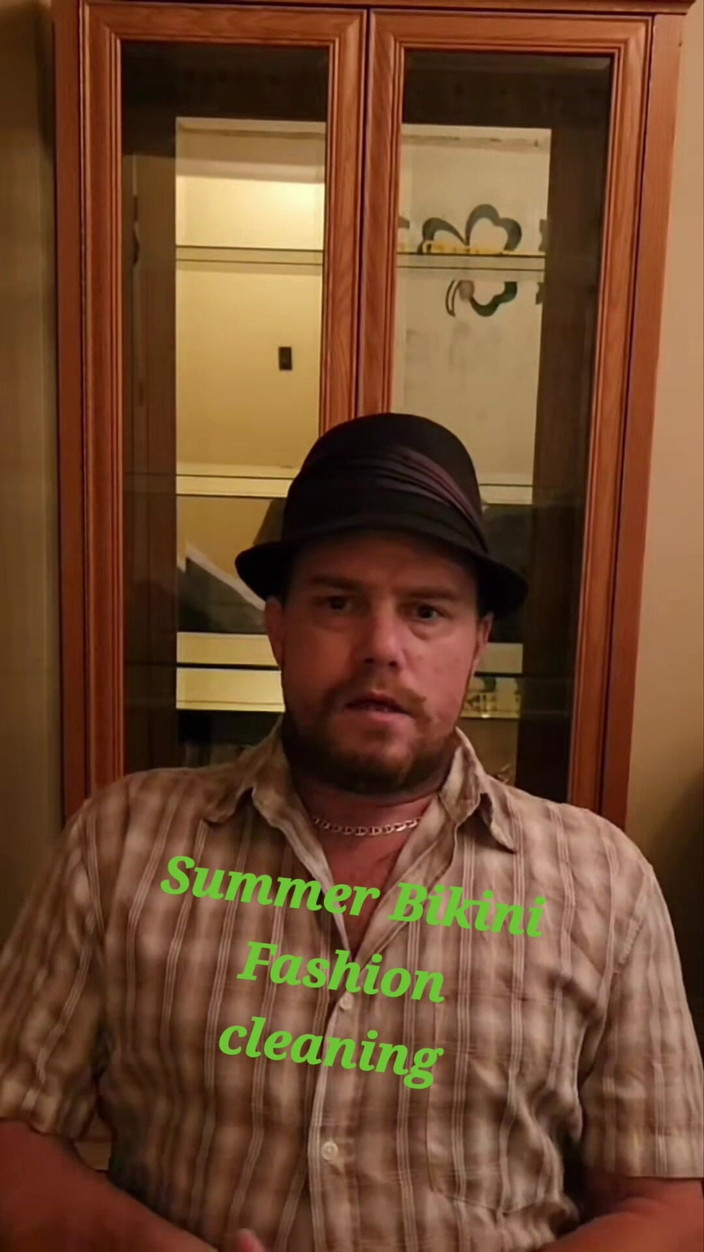 NiceBum2: Transporte transparente de limpeza 4K. Limpando o gabinete.