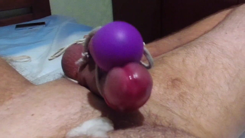 Hot guy solo: The gay tied a girlfriend's vibrator to his dick and...