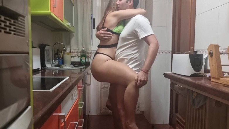Holycandy: Ostro jebanie w kuchni
