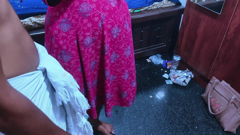 Tamil lesbian: După filmare, vorbește ocazional despre videoclipurile porno