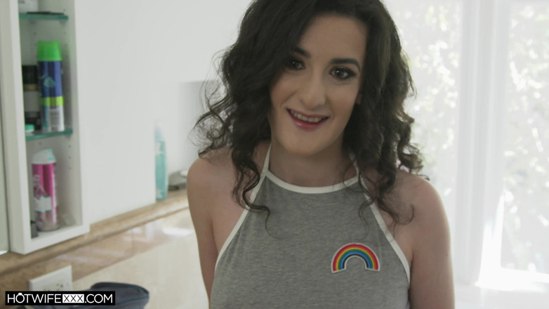 New Sensations: Girlfriend Lyra Enjoys Her Fantasy