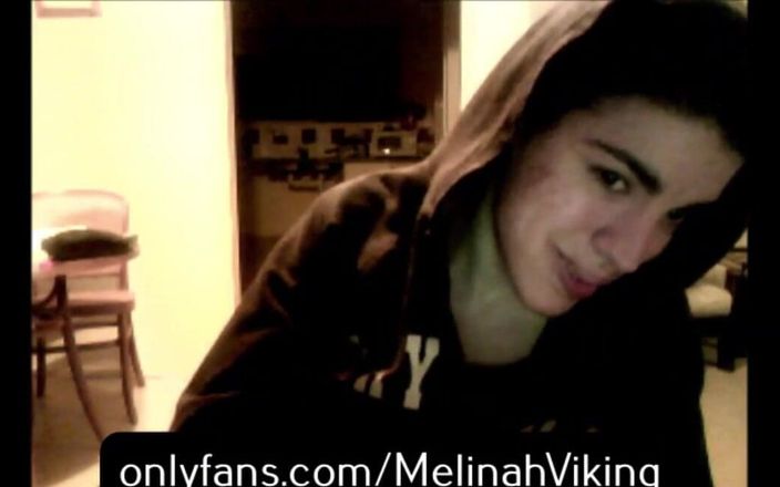 Melinah Viking: Achter de schermen - hoodie-shoot