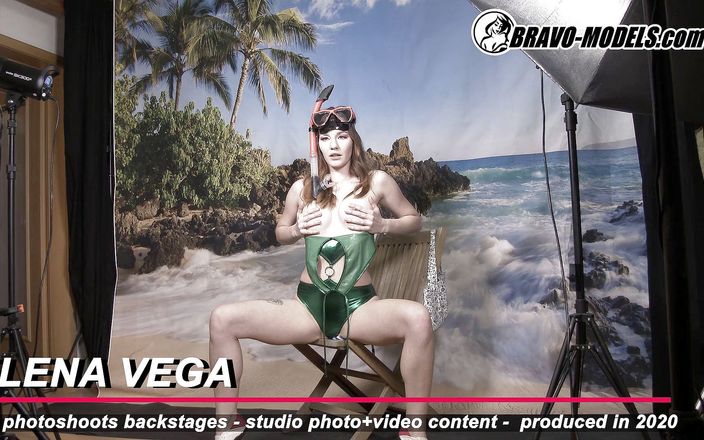 Bravo Models Media: 377 backstage -fotografering Elena Vega vuxen