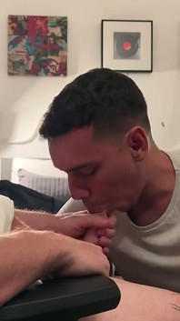 Ssałam mu kutasa, aż wytrysnął mu do ust