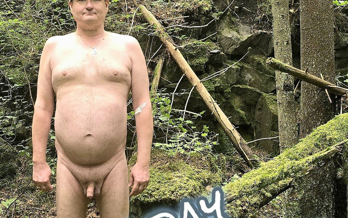 My Nudist Life: Gray Day Hiking