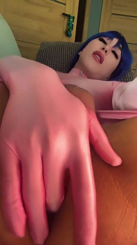Snuskigt talande Zentai Sissy Femboy rövspel och enorma spermasprut