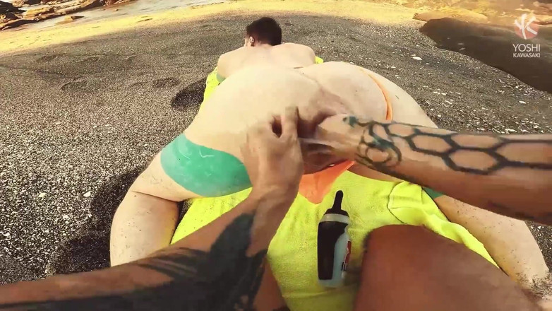 Yoshi Kawasaki XXX: Yoshikawasakixxx - Yoshi Kawasaki rozciąga Axel Abysse Hole