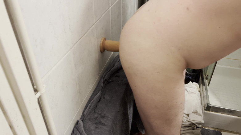Aimeronds: Training My Ass with My Good Old Dildo