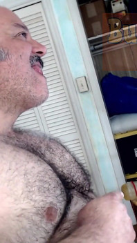 Bullmusclejoe acabando en su Fleshlight!
