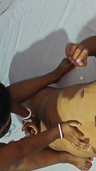 Desi Hot Bhabhi Ne Ungli Ki Bhaiya Ne Haath Gusaai Bhai Ne Gand Mari Bhabhi Chiki Ay Ay Ay