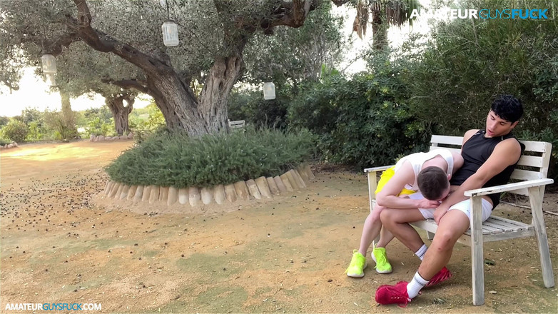 Amateur Guys Fuck: Agf: Eu me divirto com meu amigo no parque à vista...
