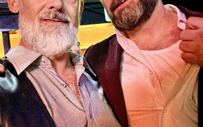 Tantric Fitness: Bonding al pene, parte 1