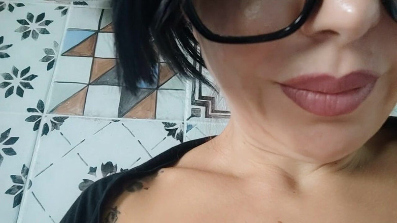 savannahamatoriale: uuuhhh..i must do it in a bottle