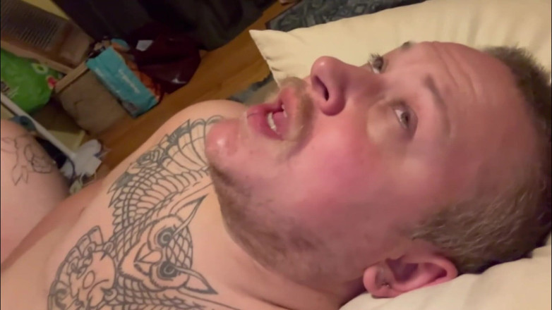 SoftBakedAfterDark: Masturbacja cumpilation - poduszka garb i rolka do oczu