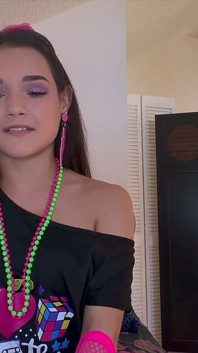 Zara's Sultry '80s Szarpnij instrukcję - POV neonowe uwodzenie czeka!