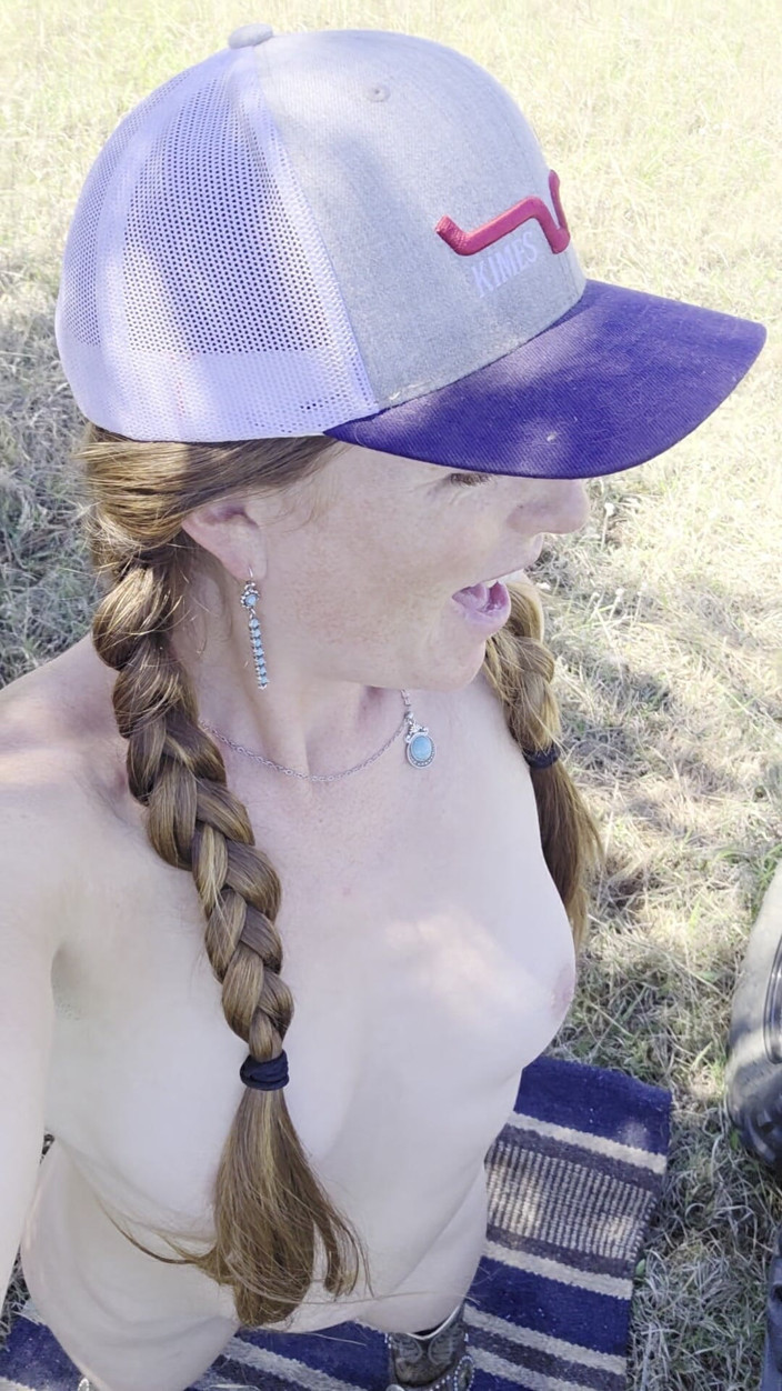 NaughtyRedFarmgirl: Redhead Fucks Ass and Pussy Squirting Everywhere