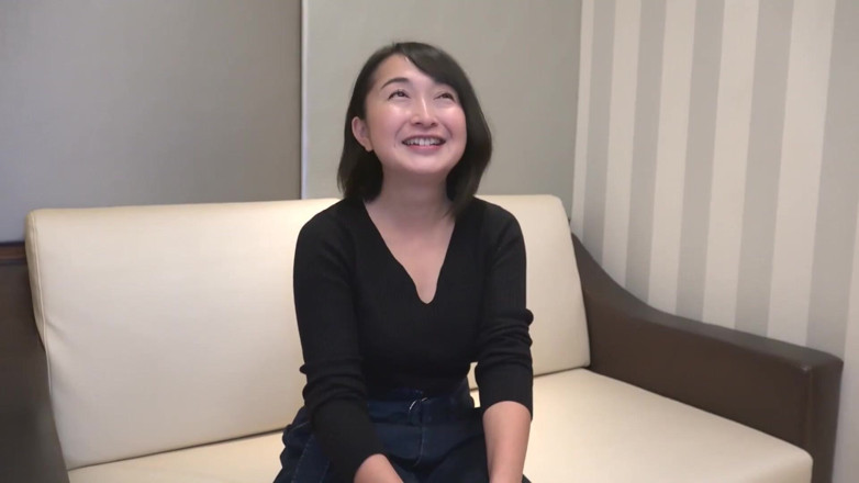 Asians in love: 亚洲熟女高潮啪啪