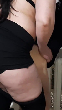 Al primo appuntamento tengo uno sconosciuto per capelli e la scopo appassionatamente con uno strapon - illusione lesbica