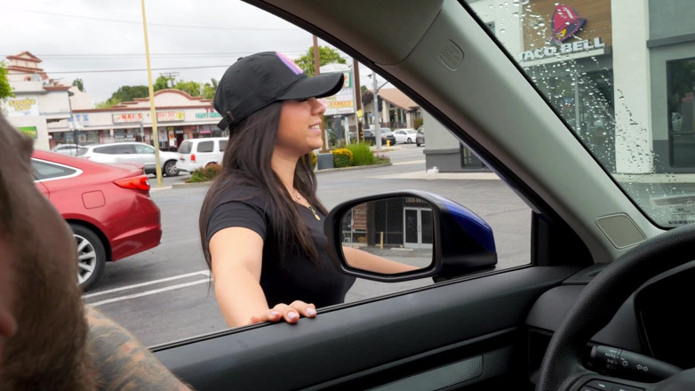 Steve Rickz: I Pick up Slutty Taco Bell Worker &amp; Fuck Her in...