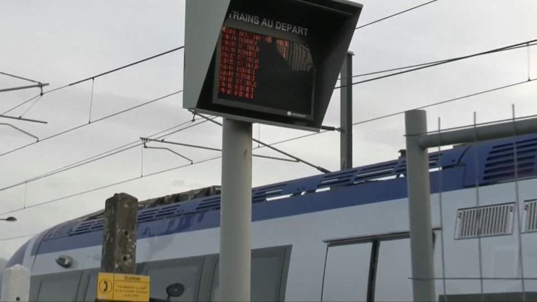 CBD Media: Turista francese viene scopata nel culo e sborrata nella sua...
