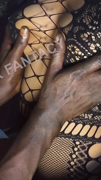 Pelajar Afrika mengongkek abang tirinya