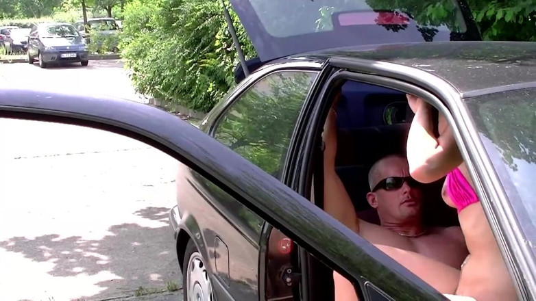 Muschi movie official: Hairy pussy fucking in the car