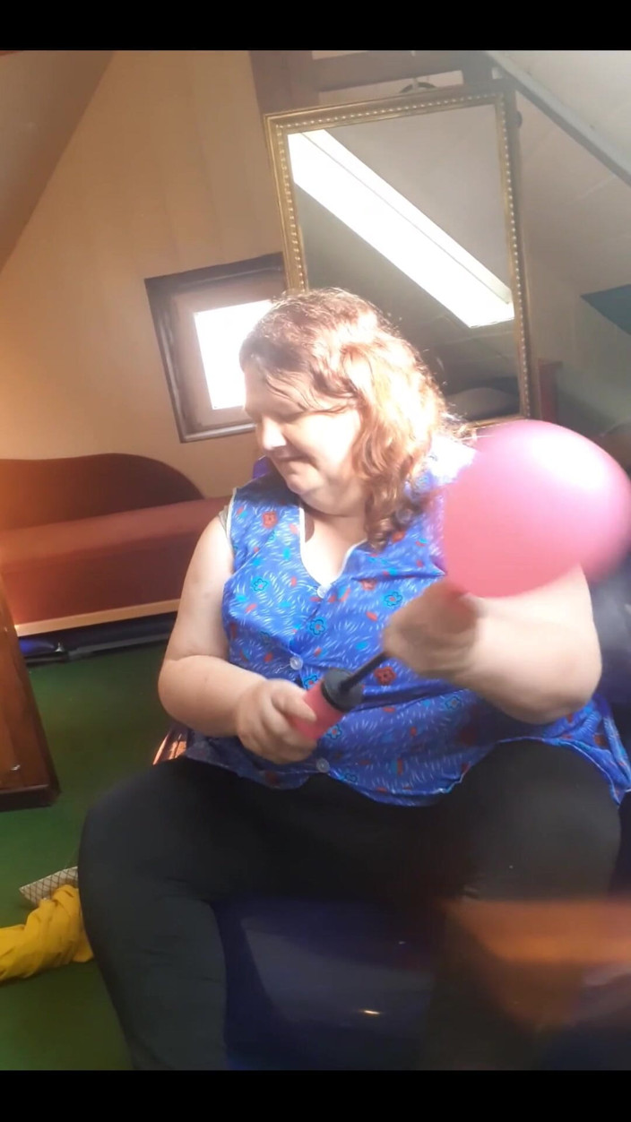 tammara big: Esguicho e balão, olha o que eu faço com os...