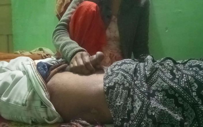 Pooja Sexy: バビは自慰行為をして義兄をイカせた