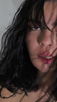 Özel hayran pra cub! Laura sperm yutmak istiyor ve ağzını doldurana kadar emiyor