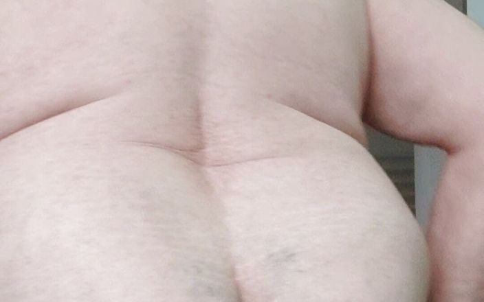 Karlchengeil: Fingering and Slapping My Cellulite Bubble Butt