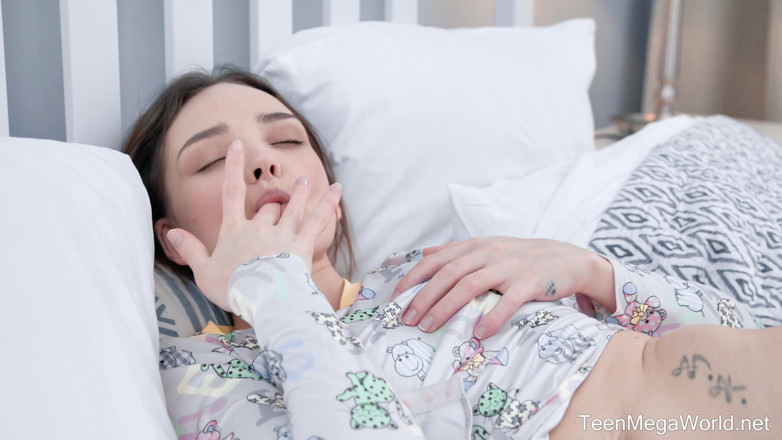 Teen Mega World: Tired? Get an Orgasm!