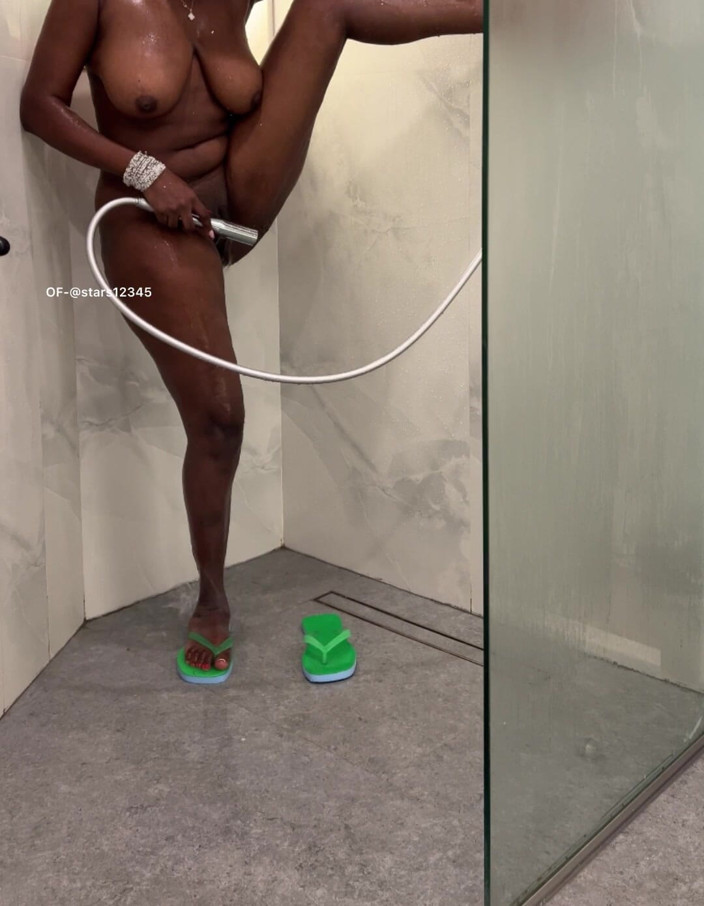Its Nyota: Shower Head Water Clit Most Intense Orgasm