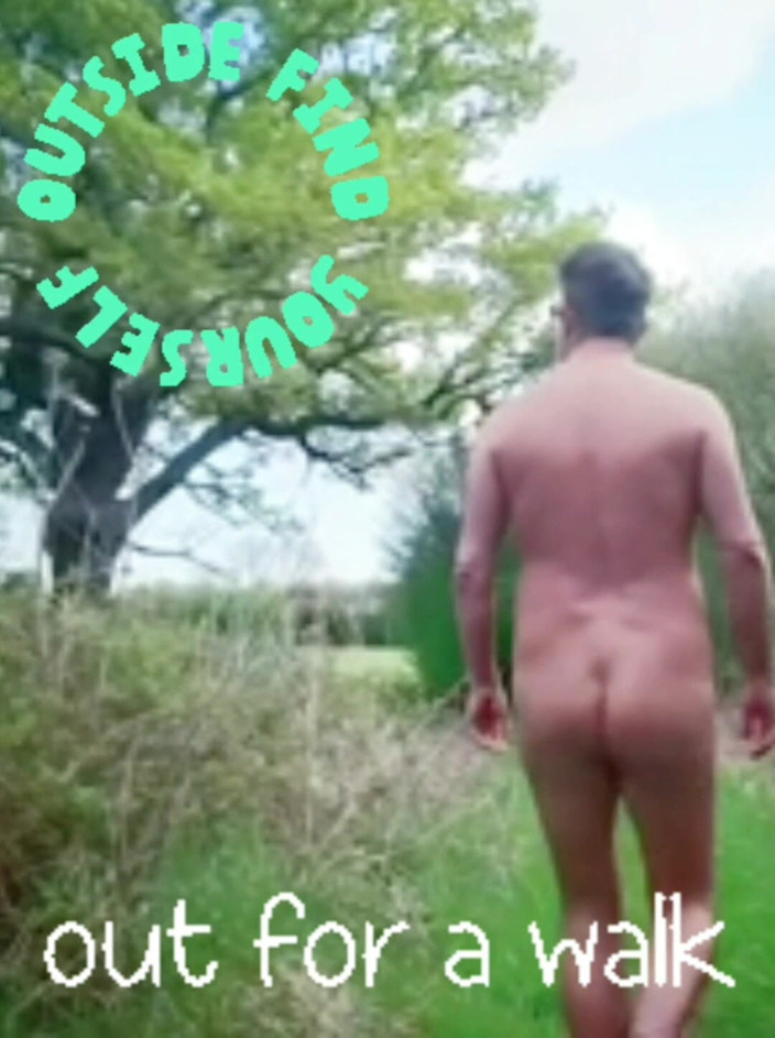 MaleModel: Naked Walks