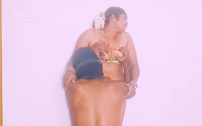 Telugu Honey Lips: Desi Astrology Sodi Aunty Fucking Customer Big Dick.telugu Dirty Talks.