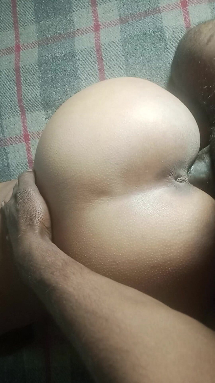 Xkajal581: Puja Bhabhi Ko Parosi Ake Choda