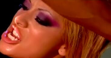 Perfect Porno: Piccola troia ebano con la figa rasata viene scopata nel...