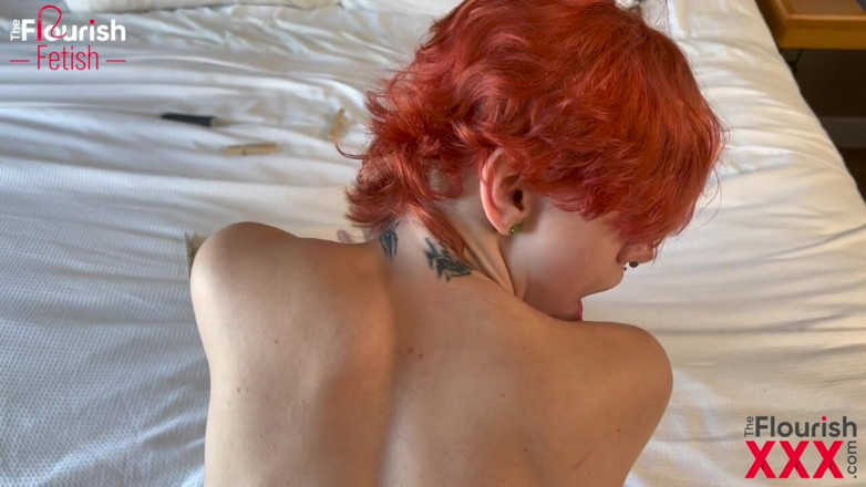 The Flourish XXX: Meela 옷핀 페티쉬 BDSM POV 다음 흑인 대물 자지 가져옵니다