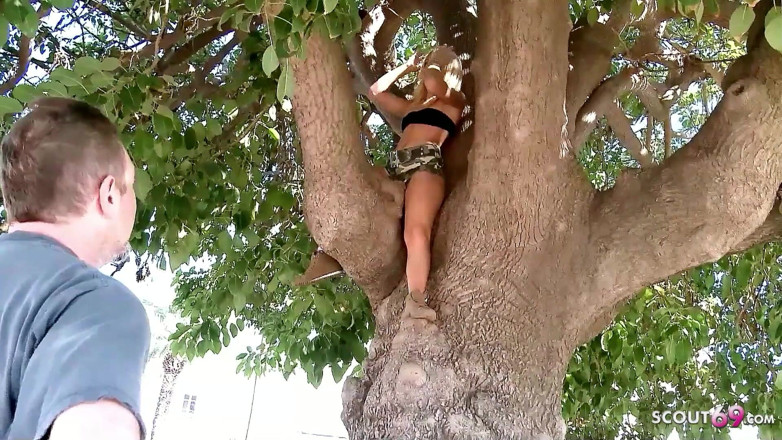 Full porn collection: Hubená studentka Jakeline je ošukaná svým nevlastním bratrem v zátoce...