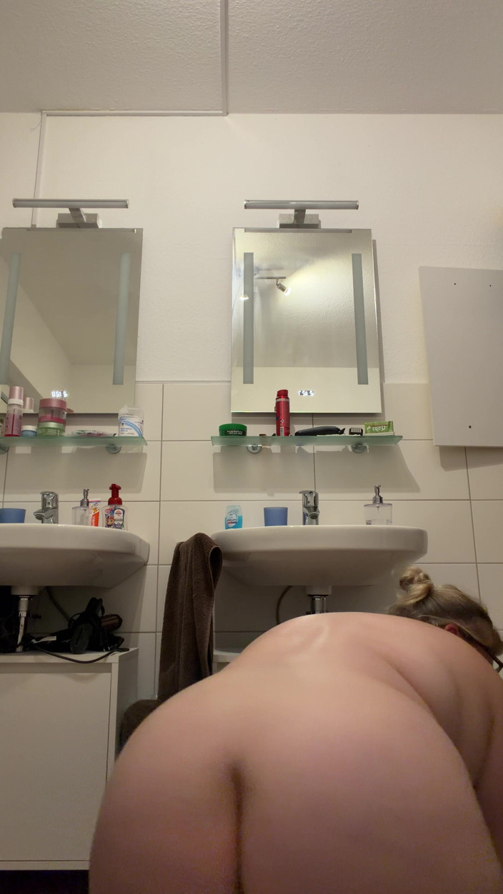 Bbwmilf: Striptease