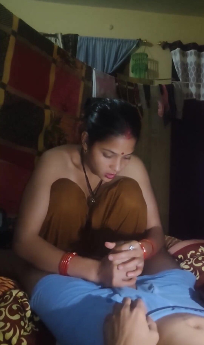 sashaa: Indian Village Bhabhi Fucked in Night in Her Periods