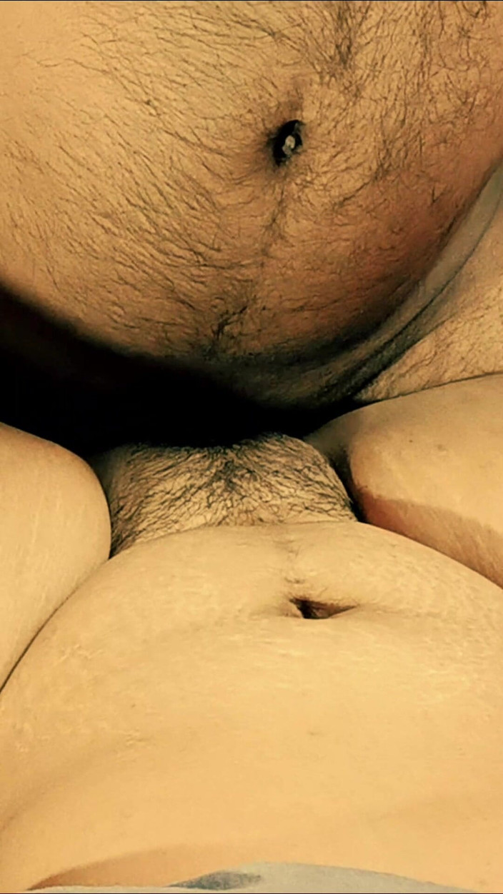 OriginalAmelia: 妻が友人のとてもきついアソコにセックスされる