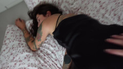 Ghomestory: Hezká žena saje ptáka, honí mě v hedvábných šatech!