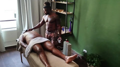 TheBlacKHunterr: 곰이 마사지 받기