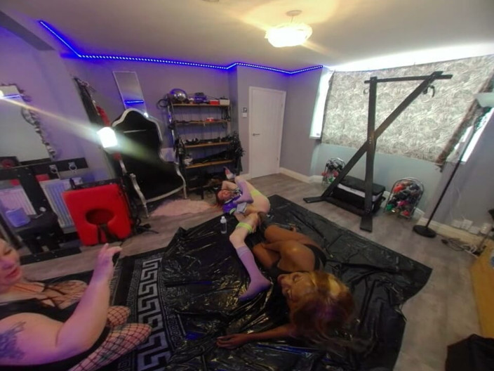 Perception of Depth - Jasmine_Dlight but VR: Jasmine_dlight &amp; Ava Black - Pvc Futa Giantess Gets Deep Footed with...