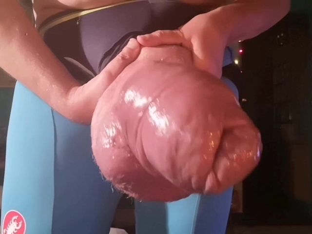 Obscene Big Meat Show, Silicone Monster (Monster meat studio)