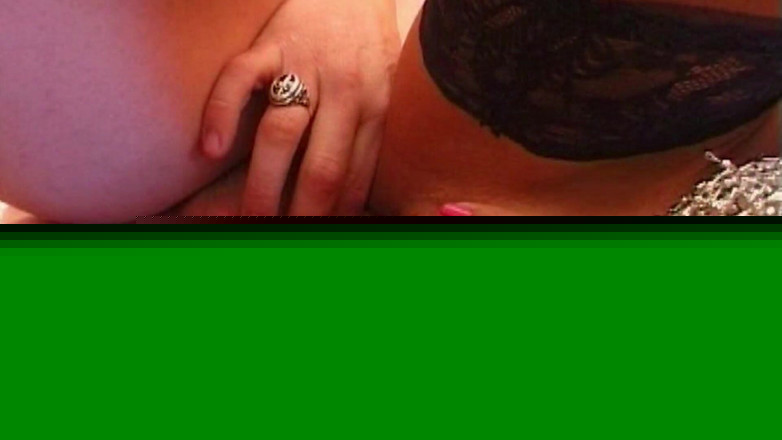 Topax Film Production: Primeiro na sua buceta peluda e depois eu vou foder...