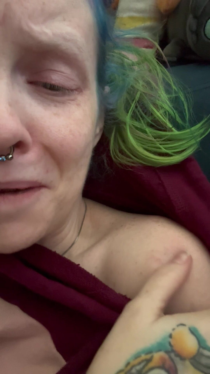 Hot potato girl: Pushing on My Bruise Cuz He’d Like It