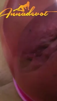 Shaved Pussy Pumped up - That's Just Horny I Can Tell You When the Shaved Pussy Is Inflated Nicely with Negative Pressure