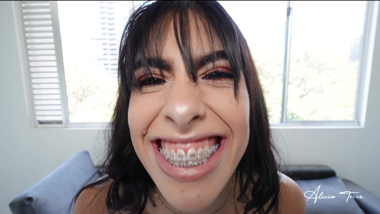 Alicia Trece: Rozbiju ti kundičku svým velkým černým pérem