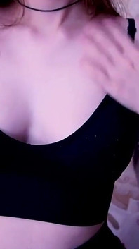 Mein erstes mal, als ich versucht habe, mich zu einem nippelorgasmus zu bringen
